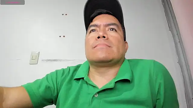 Jhonatan Morales S online show from April 2026 02:11:01 AM