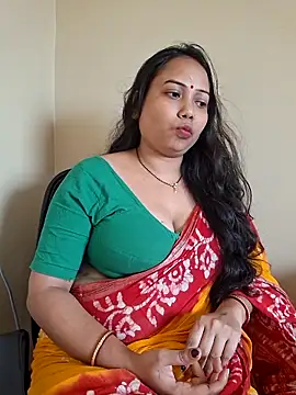 Snapshot of DREAM_GIRL-30 chatting on May 2026 07:46:01 AM DREAM GIRL-30 online show from May 2026 07:46:01 AM