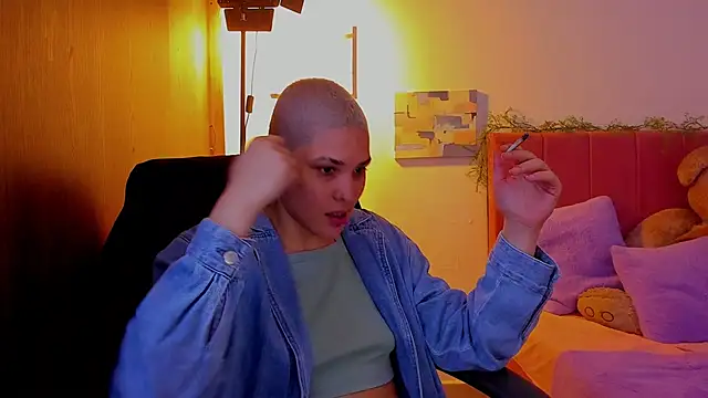 Charlee pink online show from March 2026 03:34:02 PM