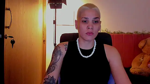 Charlee pink online show from April 2026 03:57:01 AM