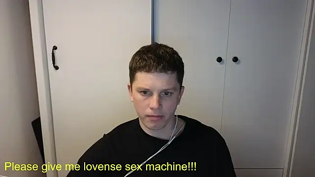 Snapshot of BigL0ve chatting on April 2026 02:52:02 PM BigL0ve online show from April 2026 02:52:02 PM
