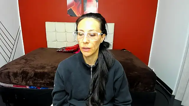 Snapshot of Abrillee1 chatting on December 2024 10:53:01 PM Abrillee1 online show from December 2024 10:53:01 PM