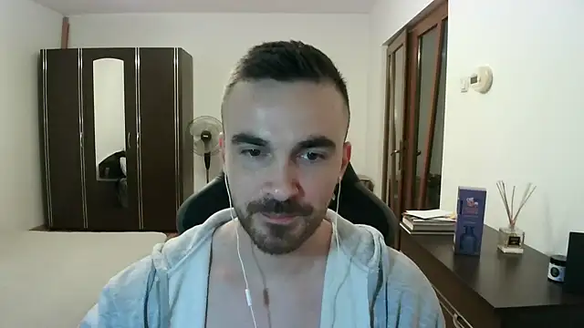 Snapshot of mu5clemania2 chatting on April 2026 07:51:01 PM mu5clemania2 online show from April 2026 07:51:01 PM