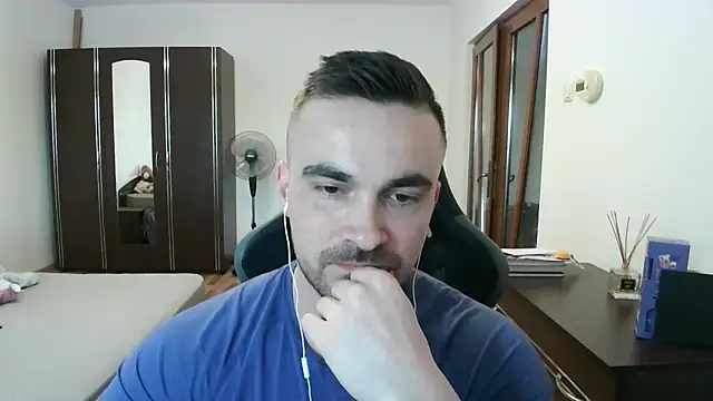 Snapshot of mu5clemania2 chatting on May 2026 04:33:01 PM mu5clemania2 online show from May 2026 04:33:01 PM