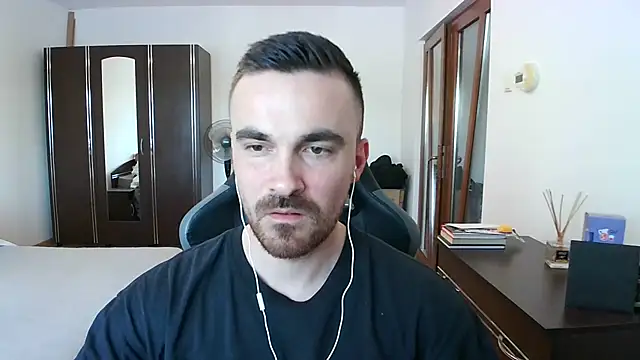 Snapshot of mu5clemania2 chatting on May 2026 03:17:02 PM mu5clemania2 online show from May 2026 03:17:02 PM