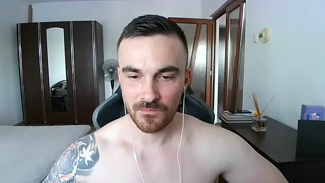 Snapshot of mu5clemania2 chatting on May 2026 03:17:01 PM mu5clemania2 online show from May 2026 03:17:01 PM