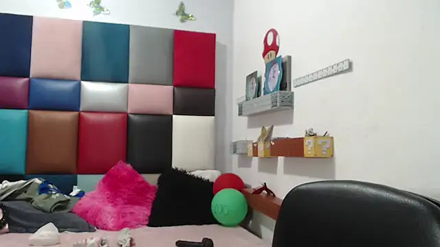 lily jamesx online show from January 2025 02:18:01 AM