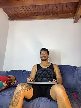 AndresSmith   online show from January 2026 05:07:02 PM