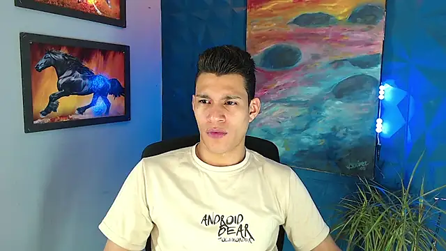 Snapshot of dirtyboy_23 chatting on January 2025 06:20:01 AM dirtyboy 23 online show from January 2025 06:20:01 AM