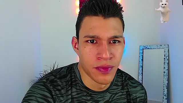 Snapshot of dirtyboy_23 chatting on March 2025 05:07:02 AM dirtyboy 23 online show from March 2025 05:07:02 AM