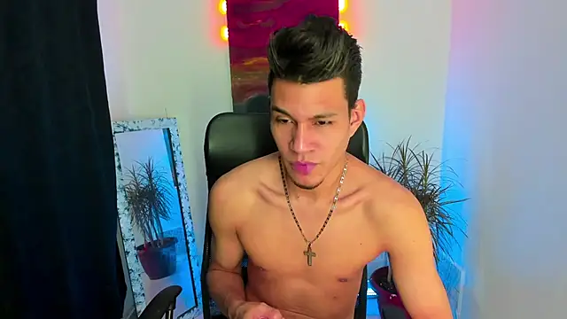Snapshot of dirtyboy_23 chatting on October 2025 04:10:02 AM dirtyboy 23 online show from October 2025 04:10:02 AM