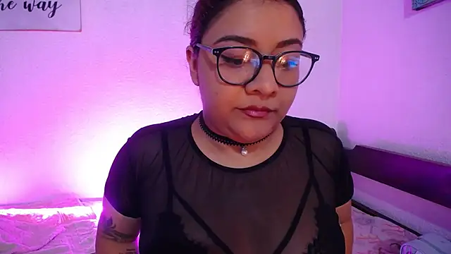 Snapshot of MeghanBurn chatting on July 2026 04:57:02 PM MeghanBurn online show from July 2026 04:57:02 PM