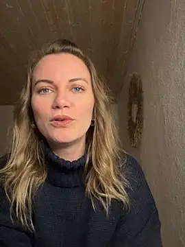 Snapshot of Milla__one chatting on February 2025 05:58:02 PM Milla  one online show from February 2025 05:58:02 PM