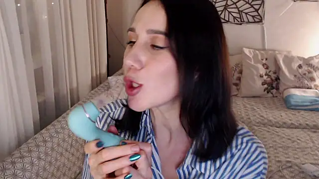 pepper milf online show from December 2024 07:03:02 PM