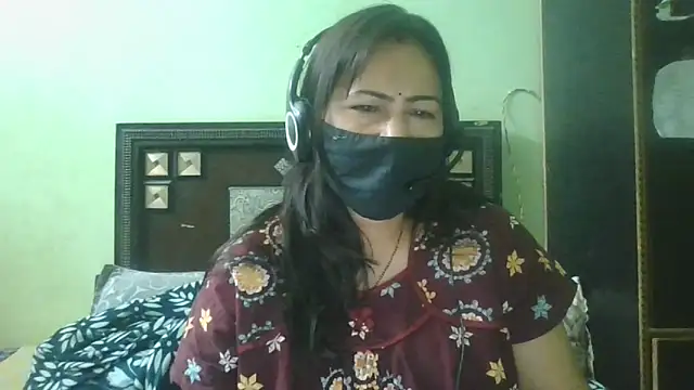 Snapshot of couplesuni chatting on April 2026 10:39:01 AM couplesuni online show from April 2026 10:39:01 AM