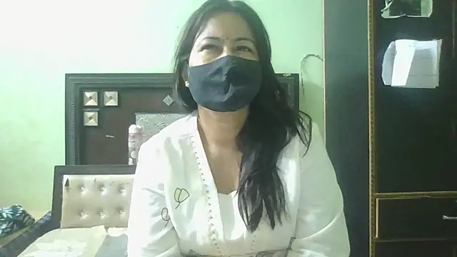 Snapshot of couplesuni chatting on May 2026 02:27:02 AM couplesuni online show from May 2026 02:27:02 AM