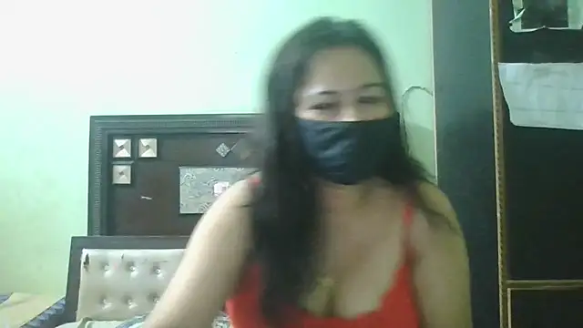 Snapshot of couplesuni chatting on May 2026 03:01:02 AM couplesuni online show from May 2026 03:01:02 AM