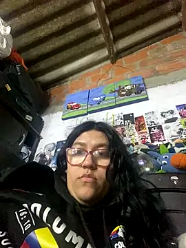 dafne19  online show from November 2025 05:06:02 AM