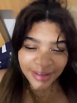 ambarlennoix online show from February 2025 08:05:02 AM