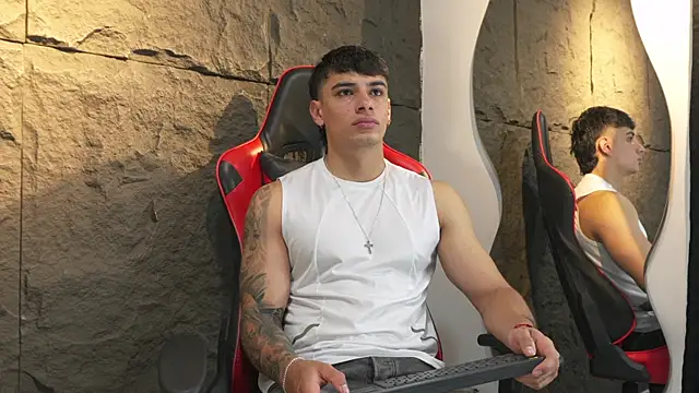 Snapshot of joseph_boy chatting on April 2026 11:37:01 AM joseph boy online show from April 2026 11:37:01 AM