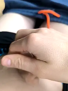 geilehecke1 online show from March 2025 11:39:02 AM