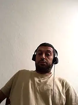 Snapshot of elmarroqui chatting on October 2025 08:46:01 AM elmarroqui online show from October 2025 08:46:01 AM