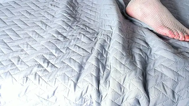 LiaFlowers online show from February 2025 06:25:02 AM