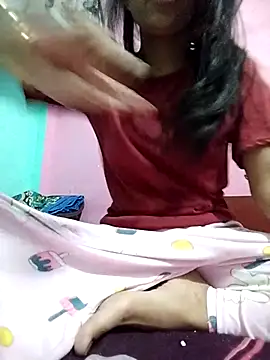 Snapshot of Hotty-Divya chatting on November 2025 09:29:01 AM Hotty-Divya online show from November 2025 09:29:01 AM