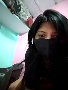 Hotty-Divya online show from May 2026 02:47:01 PM