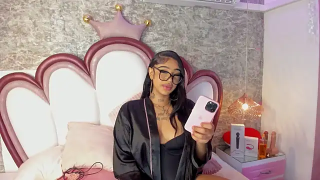 Mia Jansen online show from March 2026 01:37:02 PM