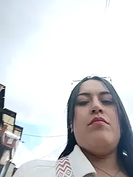Snapshot of Lesly_10- chatting on April 2026 05:21:02 PM Lesly 10- online show from April 2026 05:21:02 PM