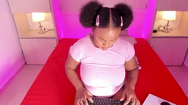 EmilyyStuart online show from March 2026 03:52:01 AM