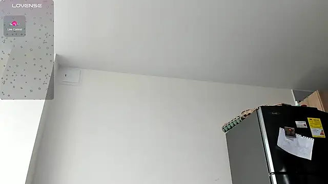 Snapshot of emmadiaz1 chatting on December 2024 06:10:01 PM emmadiaz1 online show from December 2024 06:10:01 PM