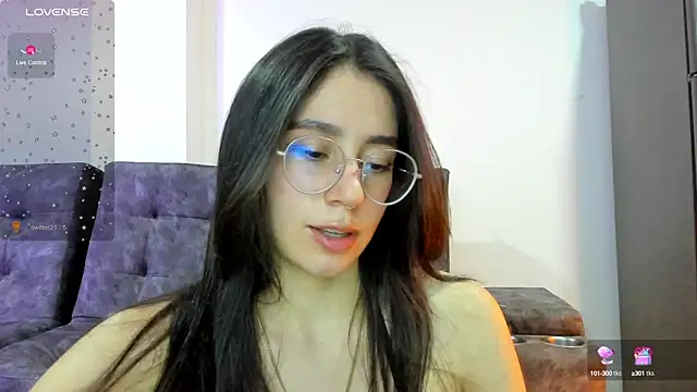 Snapshot of emmadiaz1 chatting on December 2024 03:49:01 AM emmadiaz1 online show from December 2024 03:49:01 AM