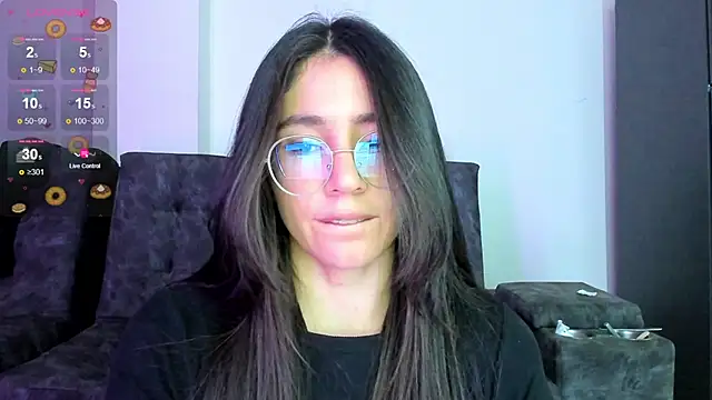 Snapshot of emmadiaz1 chatting on January 2025 01:49:01 AM emmadiaz1 online show from January 2025 01:49:01 AM