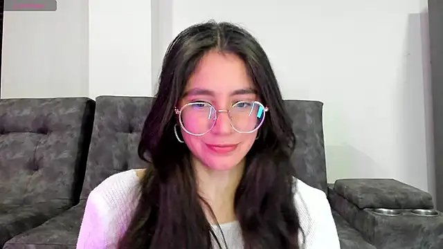 Snapshot of emmadiaz1 chatting on January 2025 01:58:02 AM emmadiaz1 online show from January 2025 01:58:02 AM