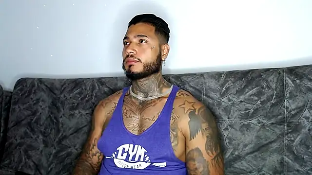 Snapshot of Exotic_tatto27121 chatting on January 2025 03:53:01 AM Exotic tatto27121 online show from January 2025 03:53:01 AM