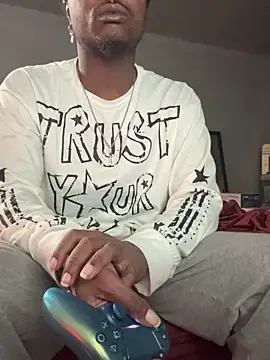 Snapshot of SluttyLyfe4L chatting on November 2025 05:23:01 PM SluttyLyfe4L online show from November 2025 05:23:01 PM