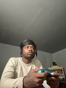 Snapshot of SluttyLyfe4L chatting on November 2025 04:06:01 PM SluttyLyfe4L online show from November 2025 04:06:01 PM