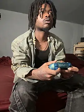 Snapshot of SluttyLyfe4L chatting on November 2025 12:22:01 PM SluttyLyfe4L online show from November 2025 12:22:01 PM