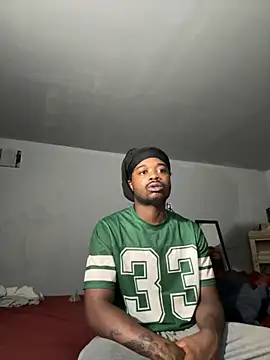 Snapshot of SluttyLyfe4L chatting on November 2025 11:32:02 AM SluttyLyfe4L online show from November 2025 11:32:02 AM