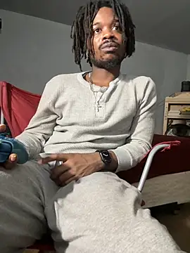 Snapshot of SluttyLyfe4L chatting on November 2025 02:21:02 PM SluttyLyfe4L online show from November 2025 02:21:02 PM