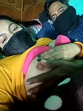 Lustyful Couple online show from January 2025 08:17:01 AM