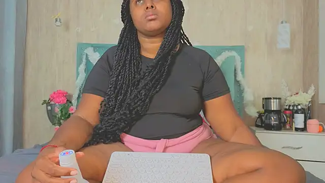 Alexa roussee online show from December 2025 10:19:01 AM