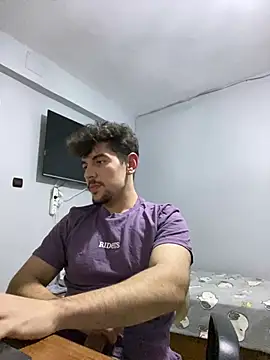 Snapshot of AKAdogukann chatting on March 2025 05:41:02 PM AKAdogukann online show from March 2025 05:41:02 PM