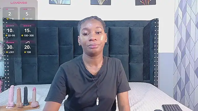 Snapshot of petitelittleebony chatting on July 2026 02:28:01 AM petitelittleebony online show from July 2026 02:28:01 AM