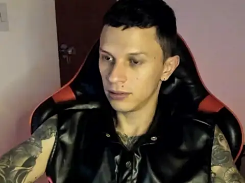 Snapshot of goodboy69l chatting on April 2026 09:28:02 PM goodboy69l online show from April 2026 09:28:02 PM