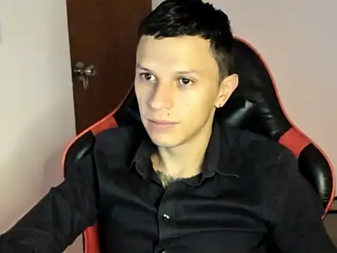 Snapshot of goodboy69l chatting on April 2026 12:57:01 AM goodboy69l online show from April 2026 12:57:01 AM