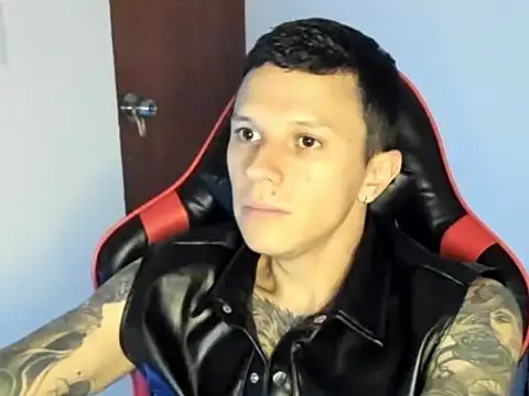 Snapshot of goodboy69l chatting on May 2026 12:38:01 AM goodboy69l online show from May 2026 12:38:01 AM