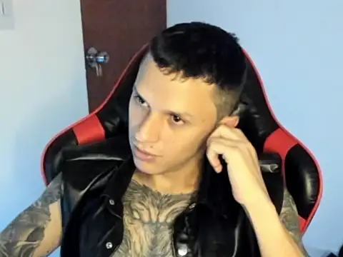 Snapshot of goodboy69l chatting on May 2026 11:12:01 PM goodboy69l online show from May 2026 11:12:01 PM